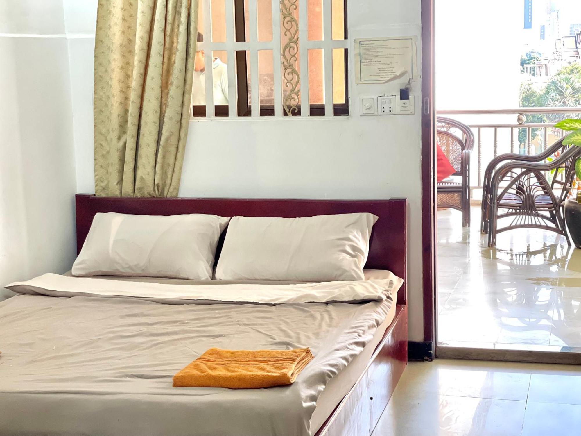 Rs Central Apartments - 200M To Royal Palace Phnom Penh Exterior foto